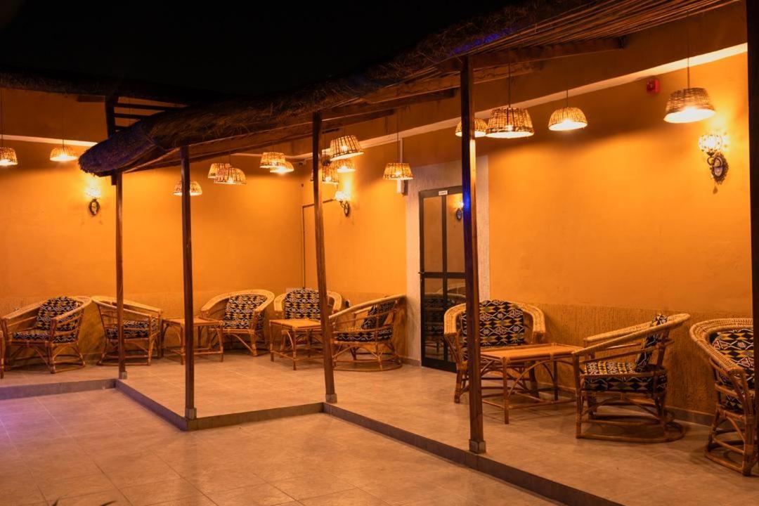 Airport Inn Hotel Lome Luaran gambar